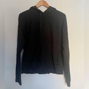 Lululemon Twisted & Tucked Pullover Black Size 8